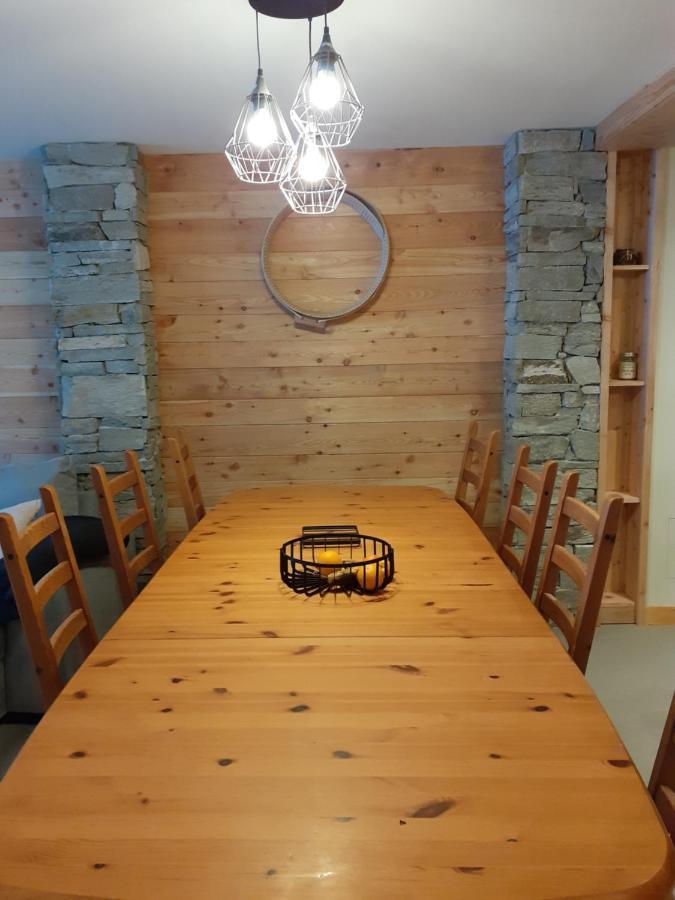 Appartement chaleureux avec wifi de 10 personnes à Val-Cenis Lanslebourg-Mont-Cenis Esterno foto