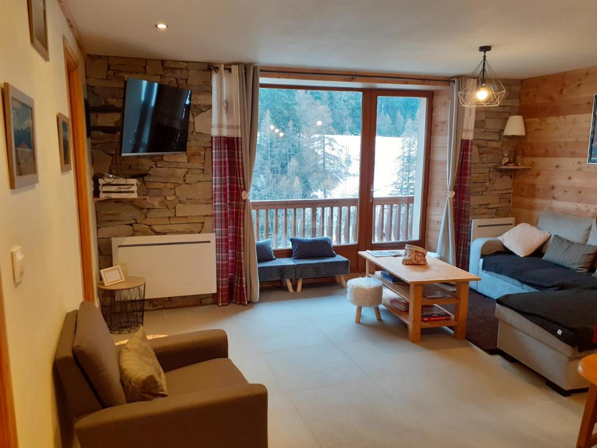 Appartement chaleureux avec wifi de 10 personnes à Val-Cenis Lanslebourg-Mont-Cenis Esterno foto
