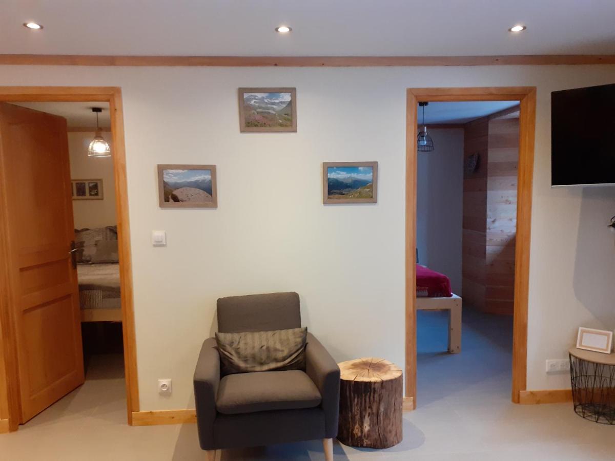 Appartement chaleureux avec wifi de 10 personnes à Val-Cenis Lanslebourg-Mont-Cenis Esterno foto